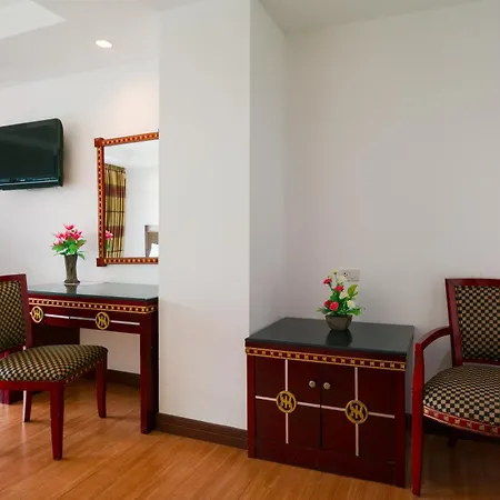 Jomtien Hisotel Room photo