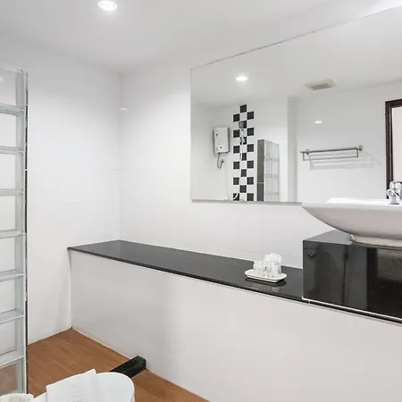 Jomtien Hisotel Room photo
